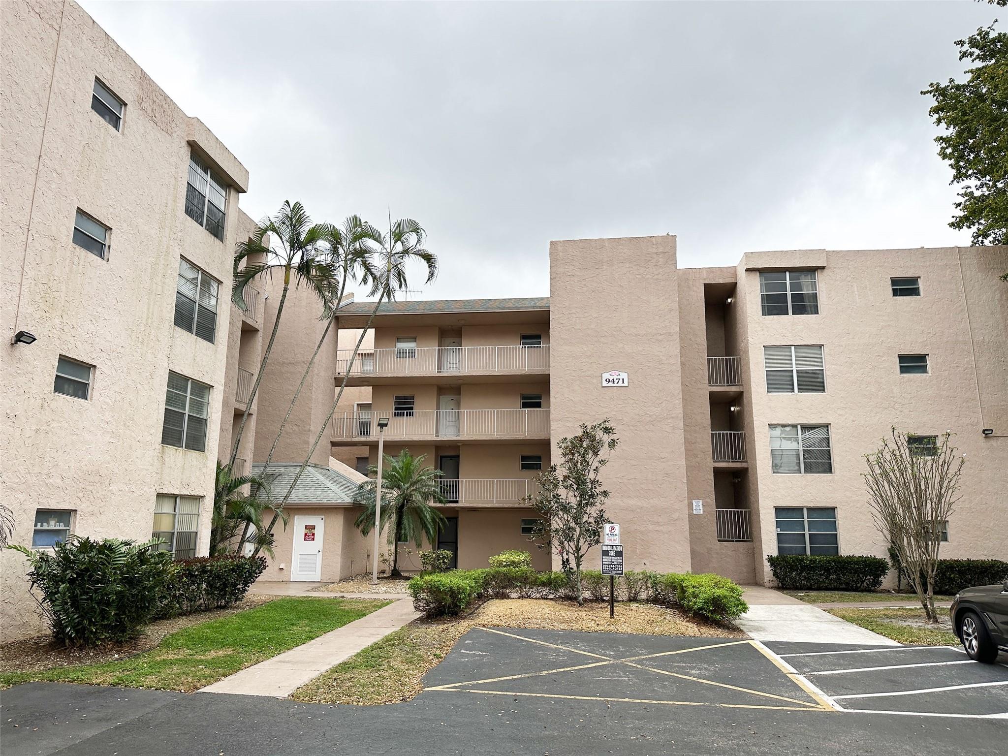 9471 Evergreen Pl 105