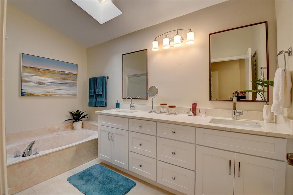 VENTURA MISSION BAY - Residential