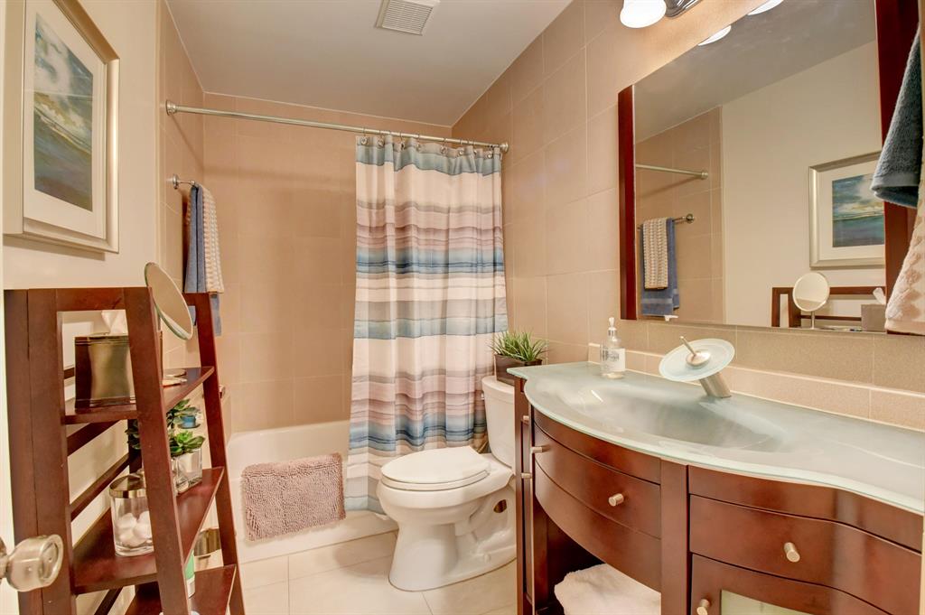 VENTURA MISSION BAY - Residential