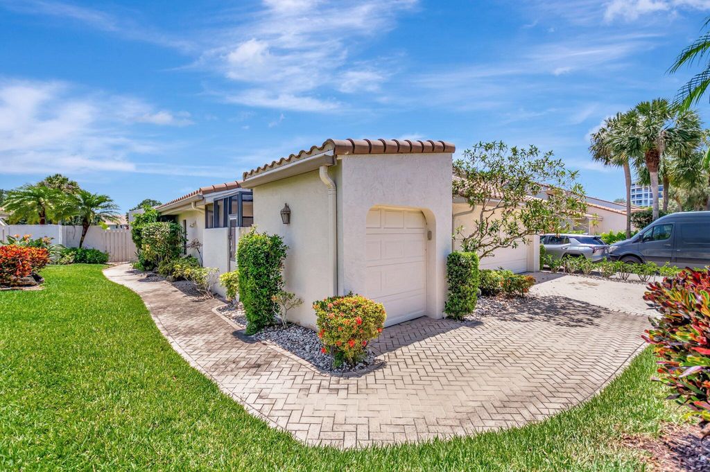 Photo of 20124 Northcote Drive, Boca Raton, FL 33434 (MLS # R11089079)