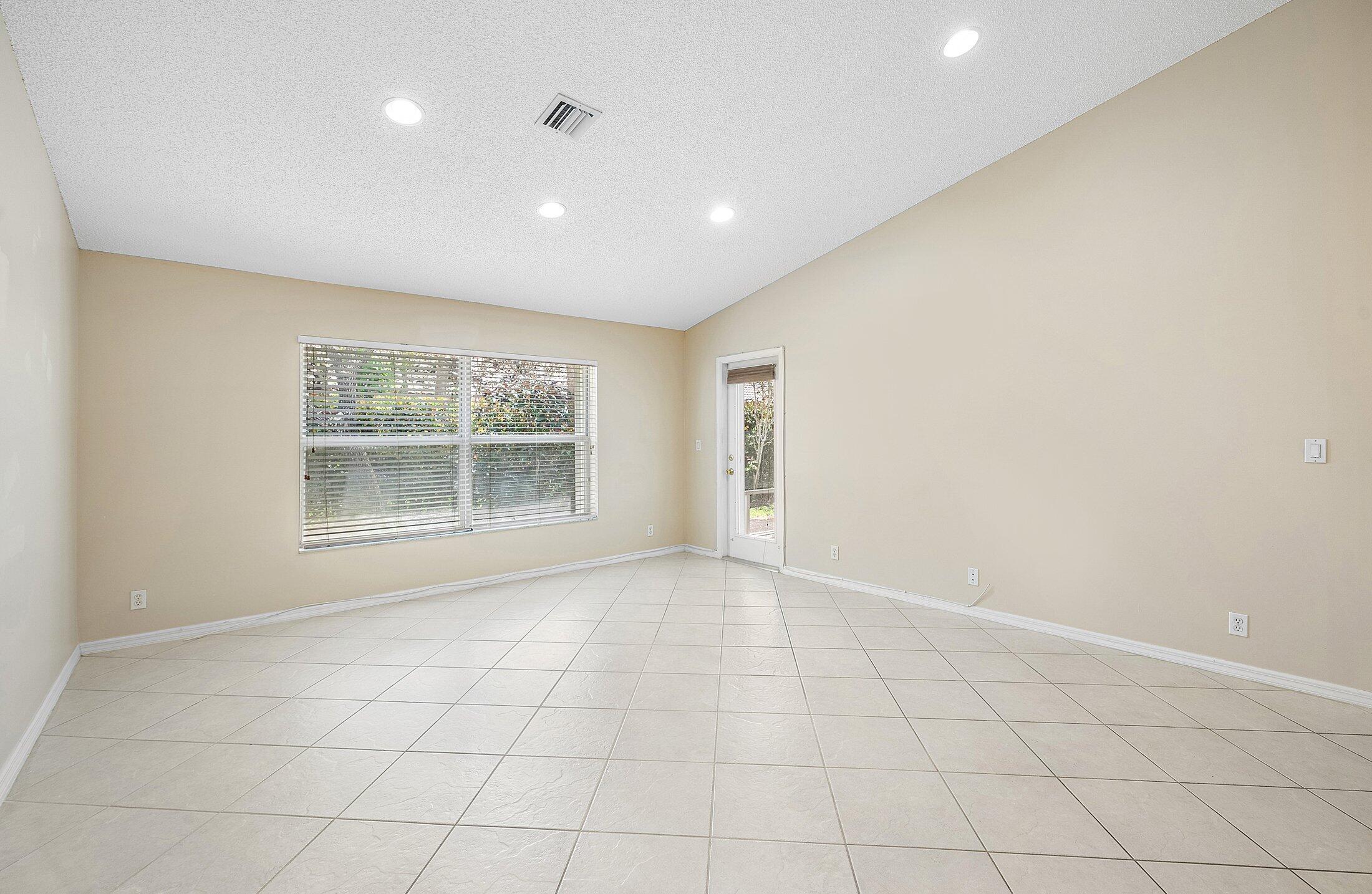 FLORAL LAKES PH 3 AND 4 - Residential