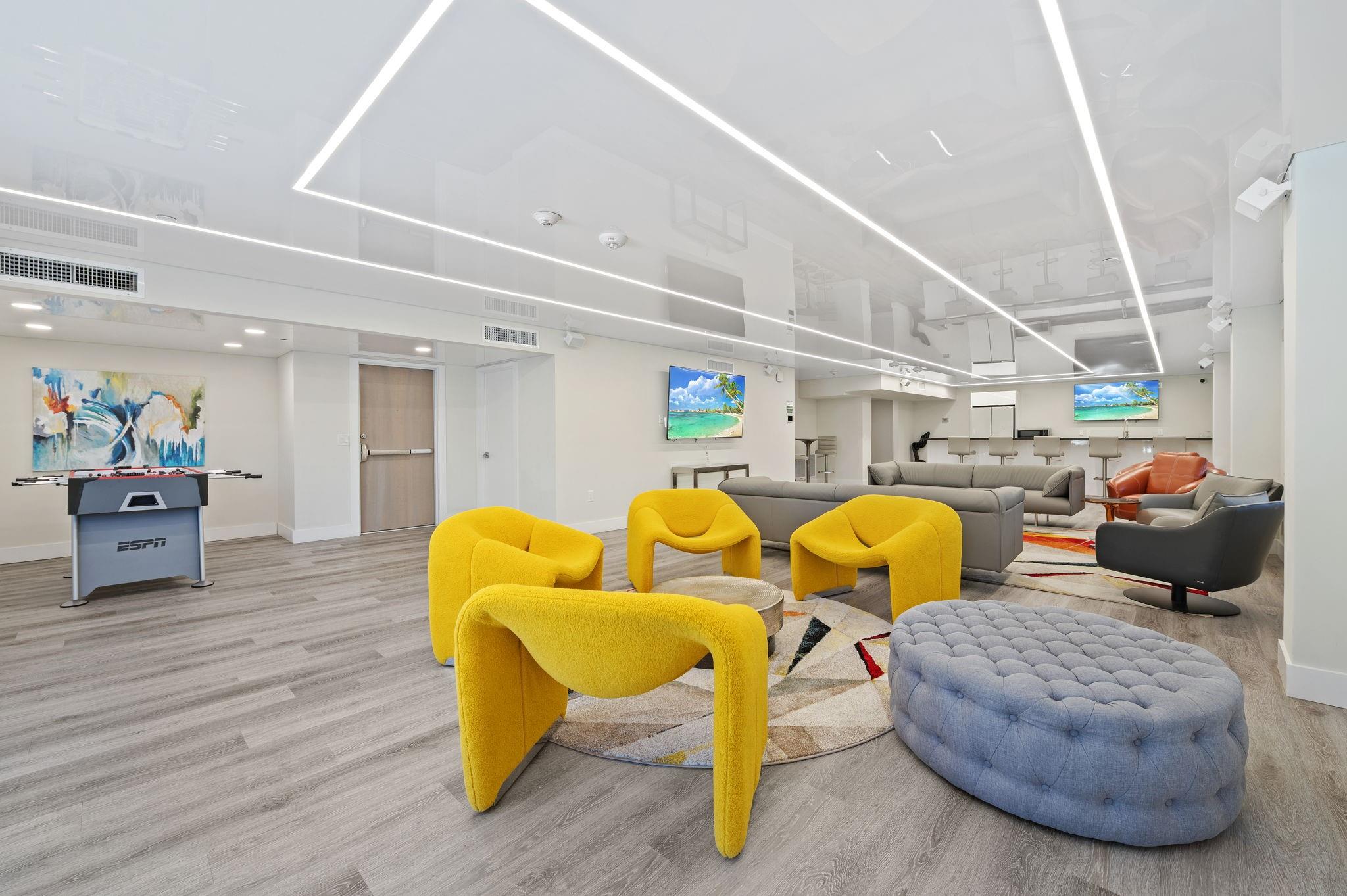 ESSEX TOWER - Residential