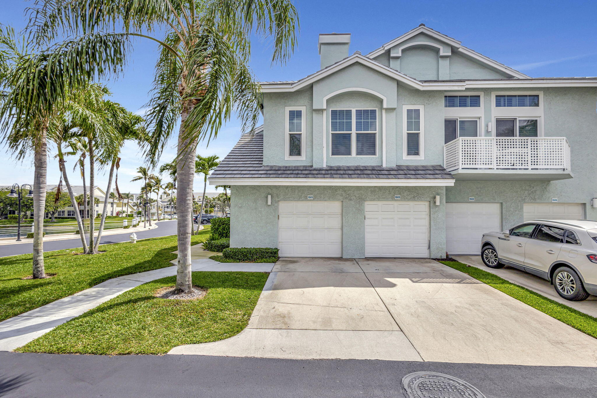 1501 Mizzenmast Way