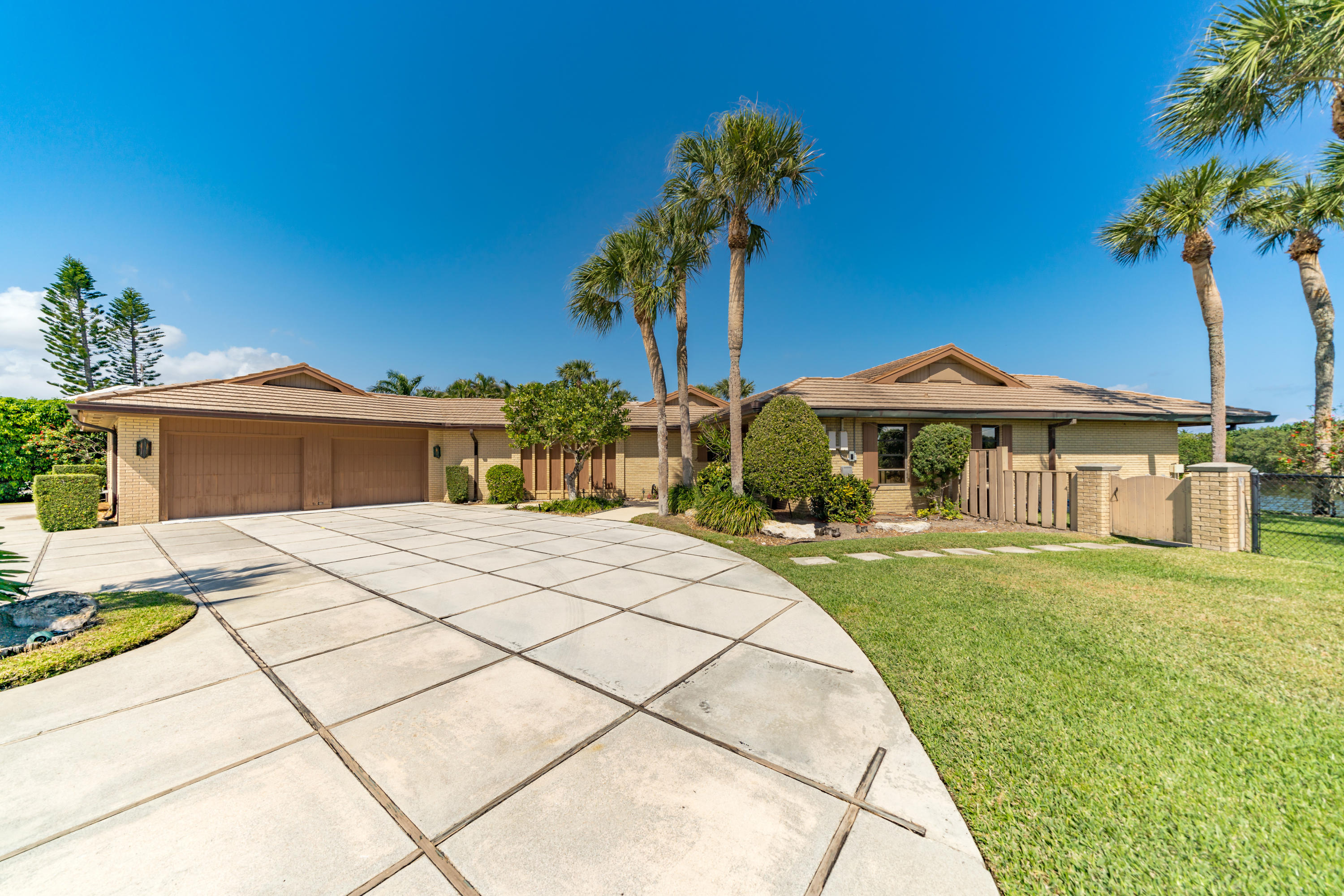 PLACE AU SOLEIL - Residential