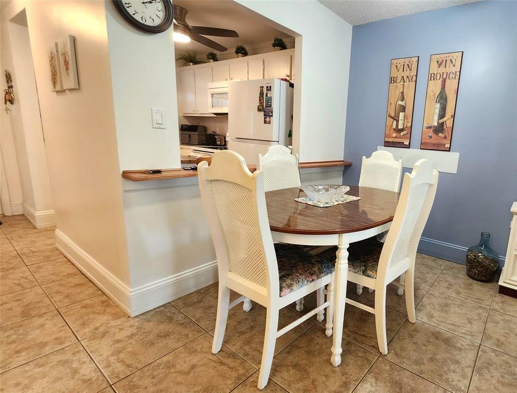 Sunrise Lakes - Residential