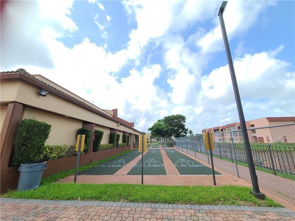 Sunrise Lakes - Residential