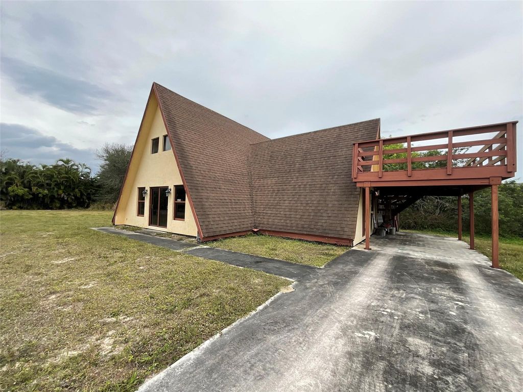 Photo of 6650 Riggers Road, Lake Worth, FL 33462 (MLS # F10549887)