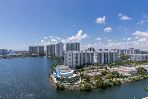 3370 NE 190th St Unit 1815, Miami, FL 33180 - MLS#: F10486473