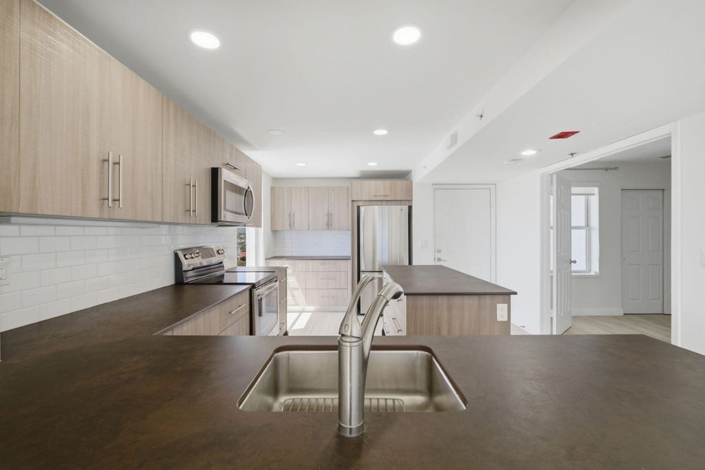 Photo of 3901 S Flagler Drive #Apt 603, West Palm Beach, FL 33405 (MLS # B26024185)