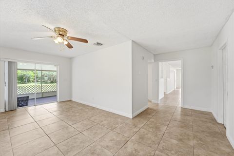 Tiny photo for 12765 Roseland Road, Sebastian, FL 32958 (MLS # B26036761)