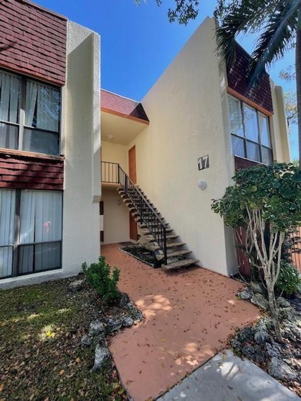 Photo of 301 N Pine Island Road #261, Plantation, FL 33324 (MLS # F10482627)