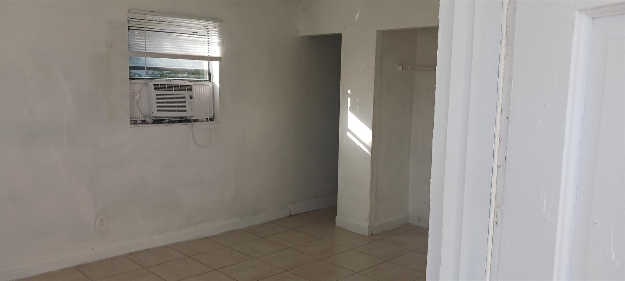 Lake Worth Town - Residential Lease