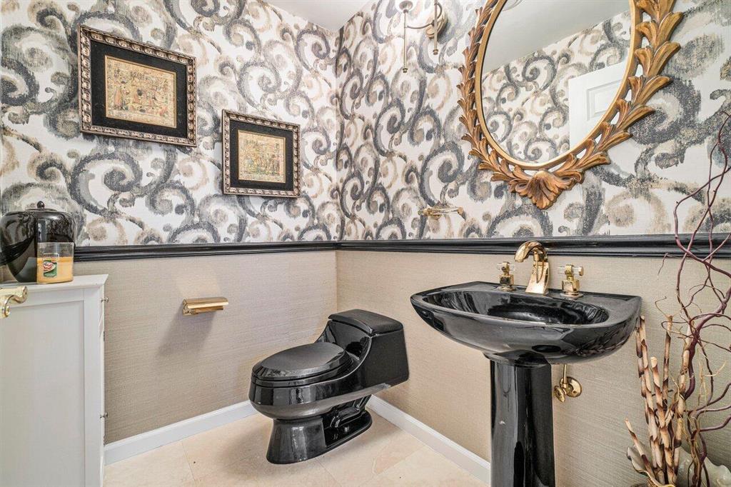 BINKS FOREST OF THE LANDINGS AT WELLINGTON - Residential