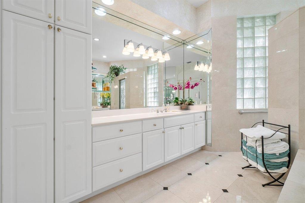 BINKS FOREST OF THE LANDINGS AT WELLINGTON - Residential