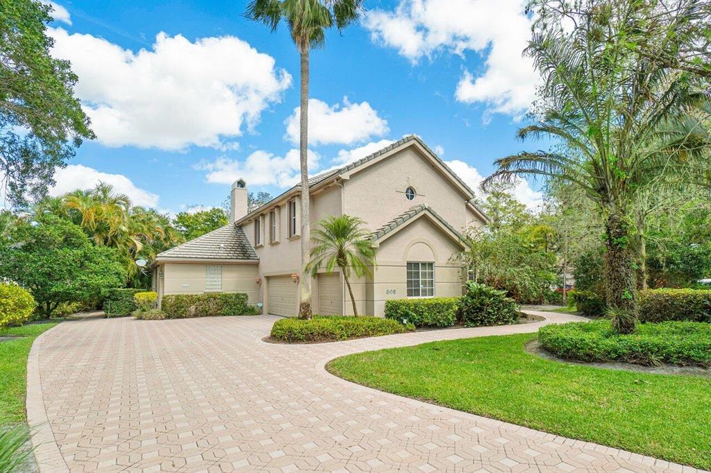 BINKS FOREST OF THE LANDINGS AT WELLINGTON - Residential