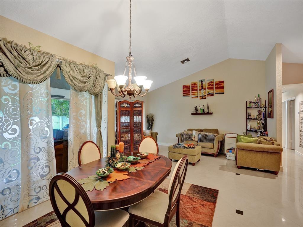 Banyan Club 87-37 B - Residential