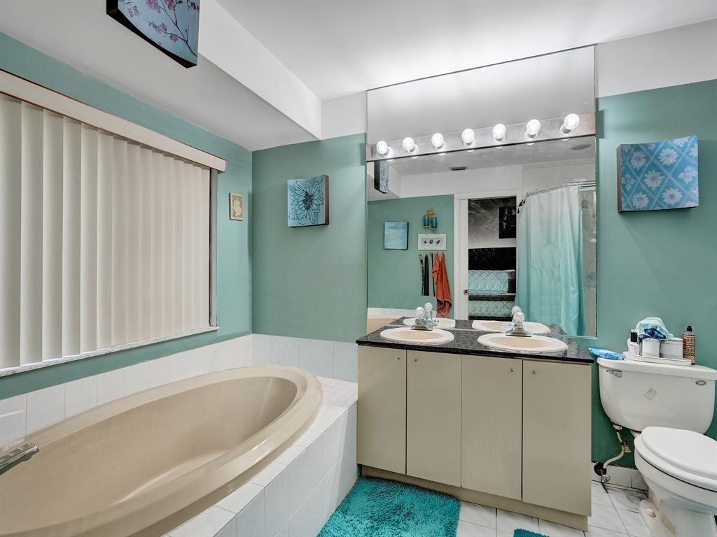 Banyan Club 87-37 B - Residential