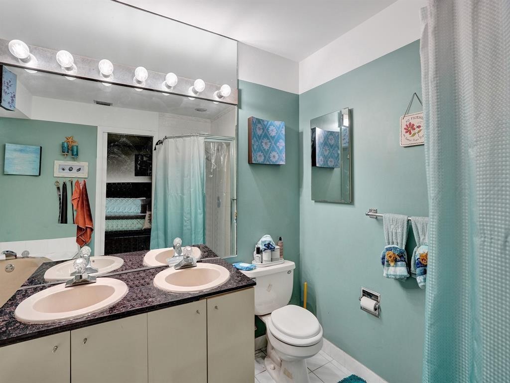 Banyan Club 87-37 B - Residential