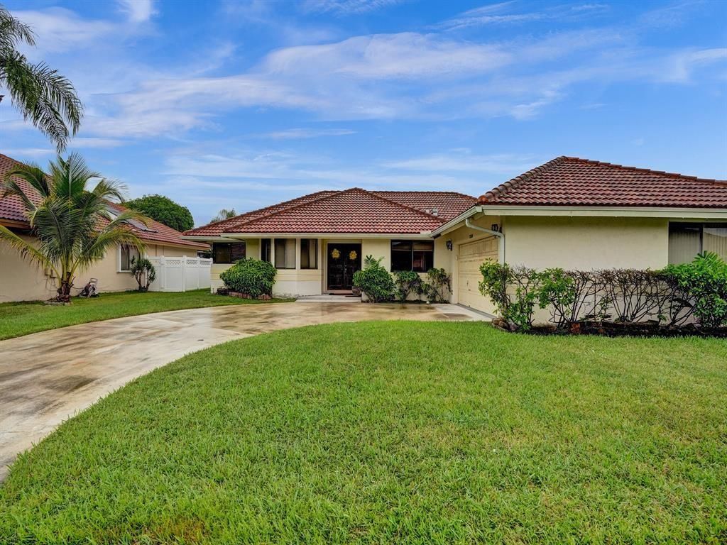 Photo of 7380 NW 39th St, Lauderhill, FL 33319 (MLS # F10542707)