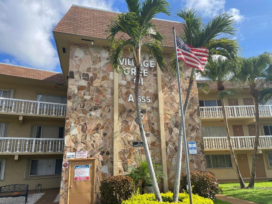 Age 55 plus offering in centrally located Palm Springs. Condo boasts tile floors throughout and remodeled bathrooms. New front door,New refrigerator and new A/C are some pluses of this unit.Tenant occupied now but will vacate for a sale to owner occupant or stay for investor buyer. No waiting to rent this condo.