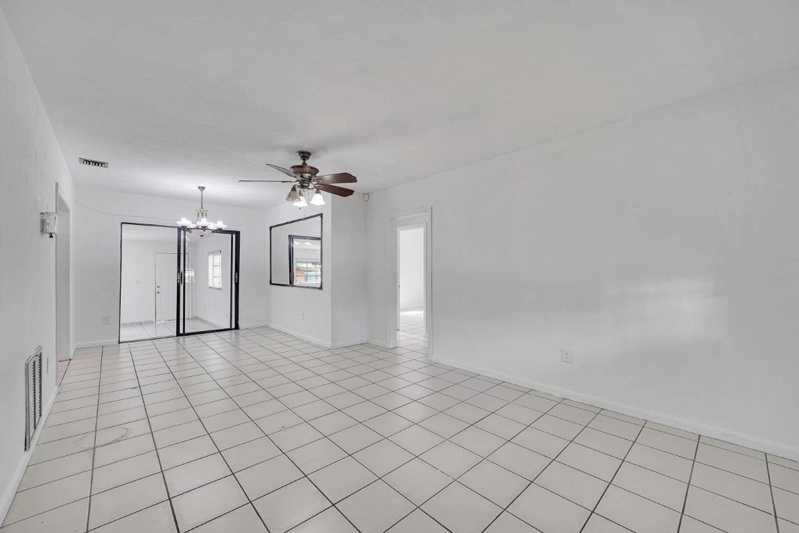 415 Flagami Boulevard