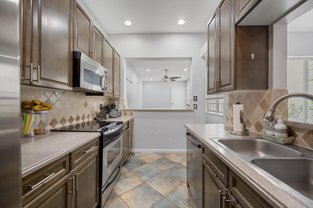 Photo of 609 NW 24th Avenue, Boynton Beach, FL 33426 (MLS # R11110880)