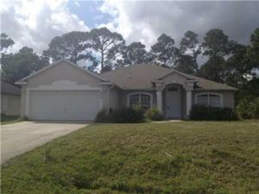 Nice 4 bedroom 2 bath and 2 car garage very spacious split floor plan including a formal living and dining area. Home has tile through out and large kitchen including a breakfast bar. Great rental and ready for new tenant easy showing