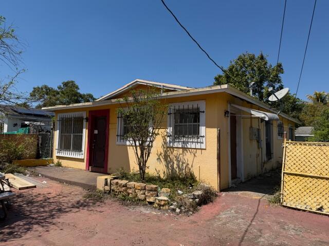 BATES INDUSTRIAL CENTER SEC 1 - Residential