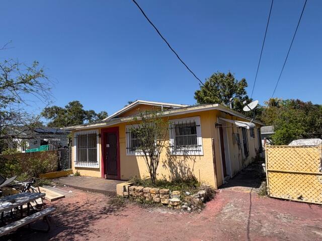 BATES INDUSTRIAL CENTER SEC 1 - Residential