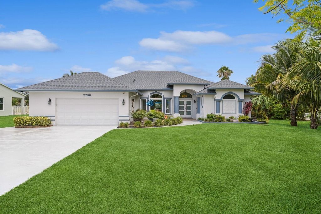 Photo of 2736 SE Eagle Drive, Port Saint Lucie, FL 34984 (MLS # R11108412)