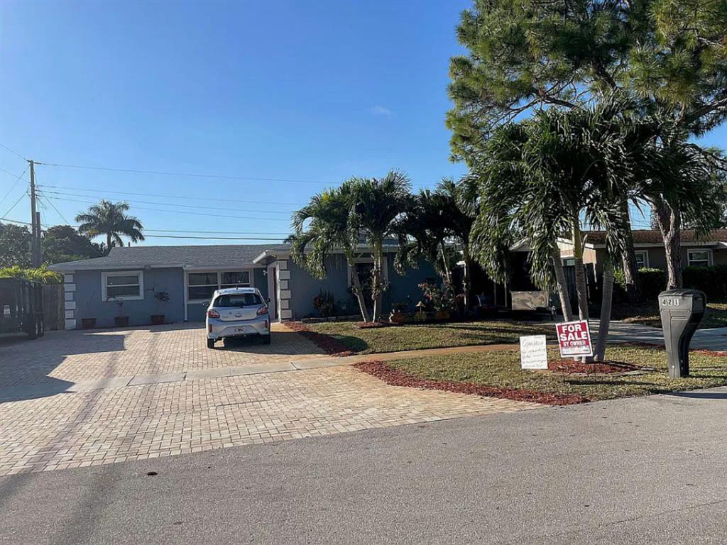 PALM SPRINGS VILLAGE 4 - Residential