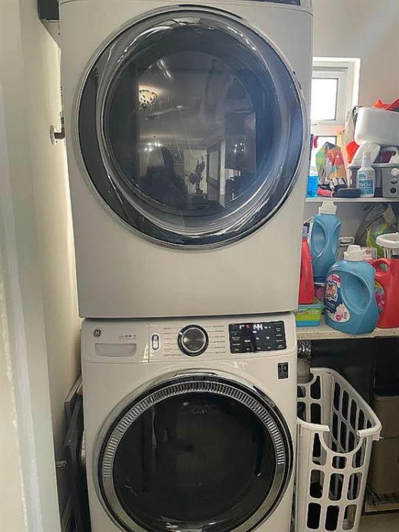 PALM SPRINGS VILLAGE 4 - Residential