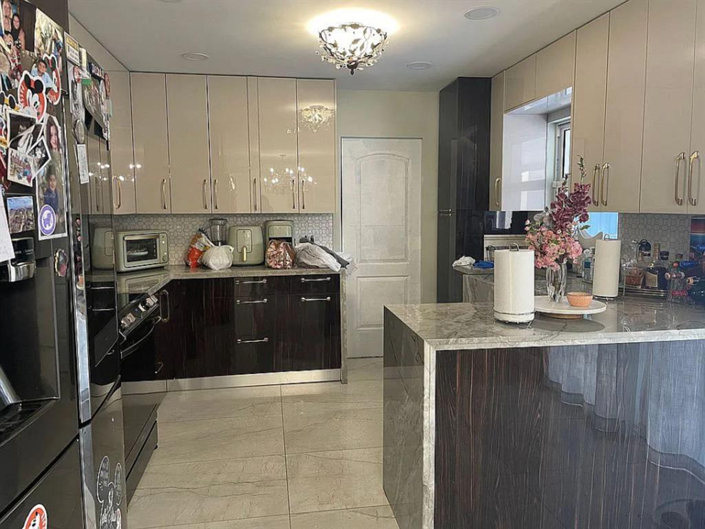 PALM SPRINGS VILLAGE 4 - Residential