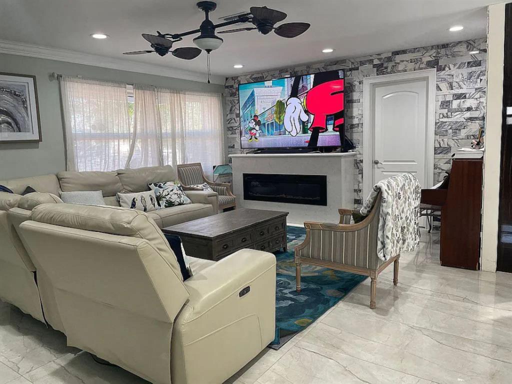 PALM SPRINGS VILLAGE 4 - Residential