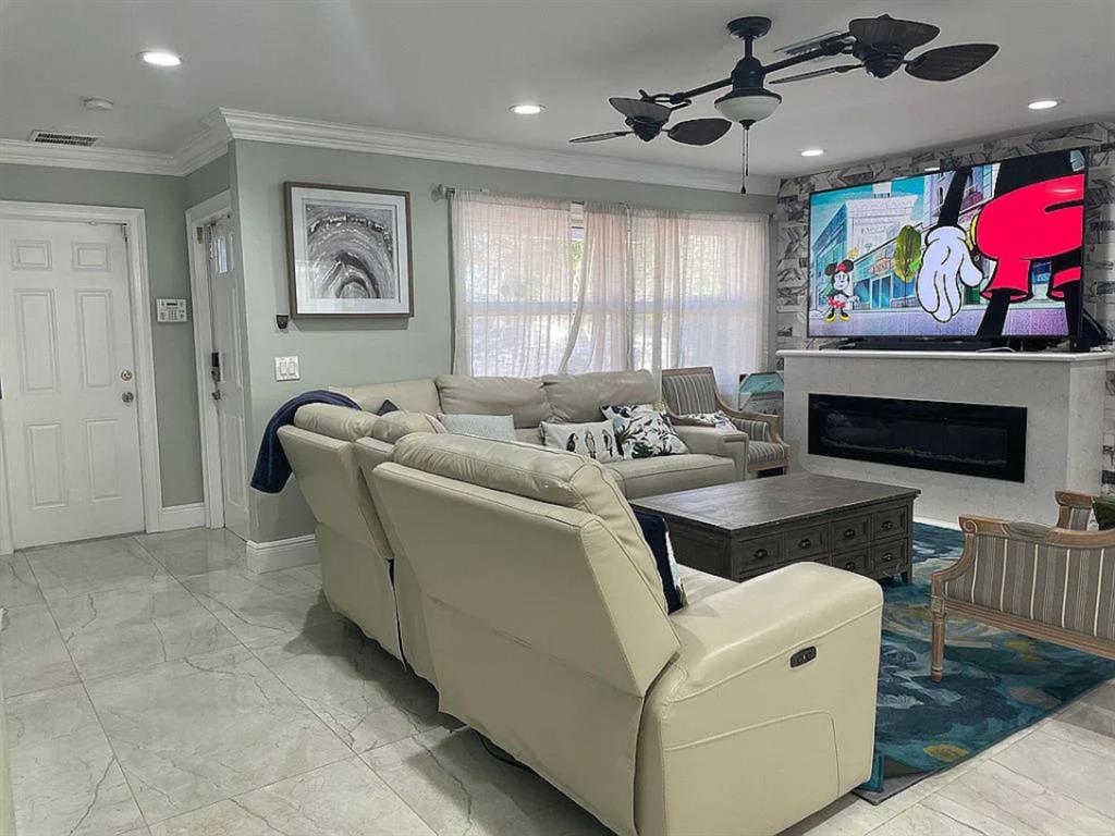 PALM SPRINGS VILLAGE 4 - Residential