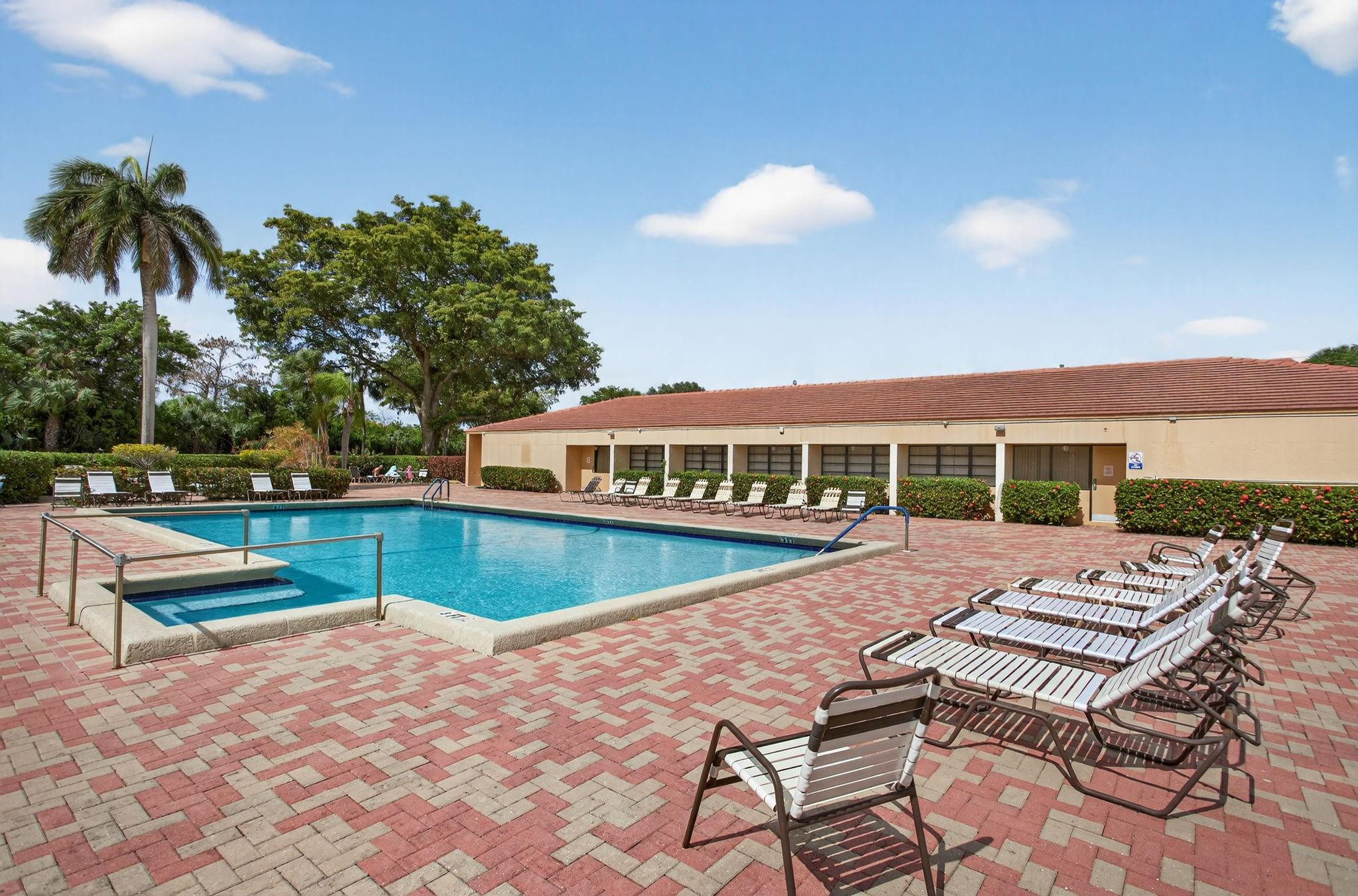 CORAL GATE COMMUNITY - Residential