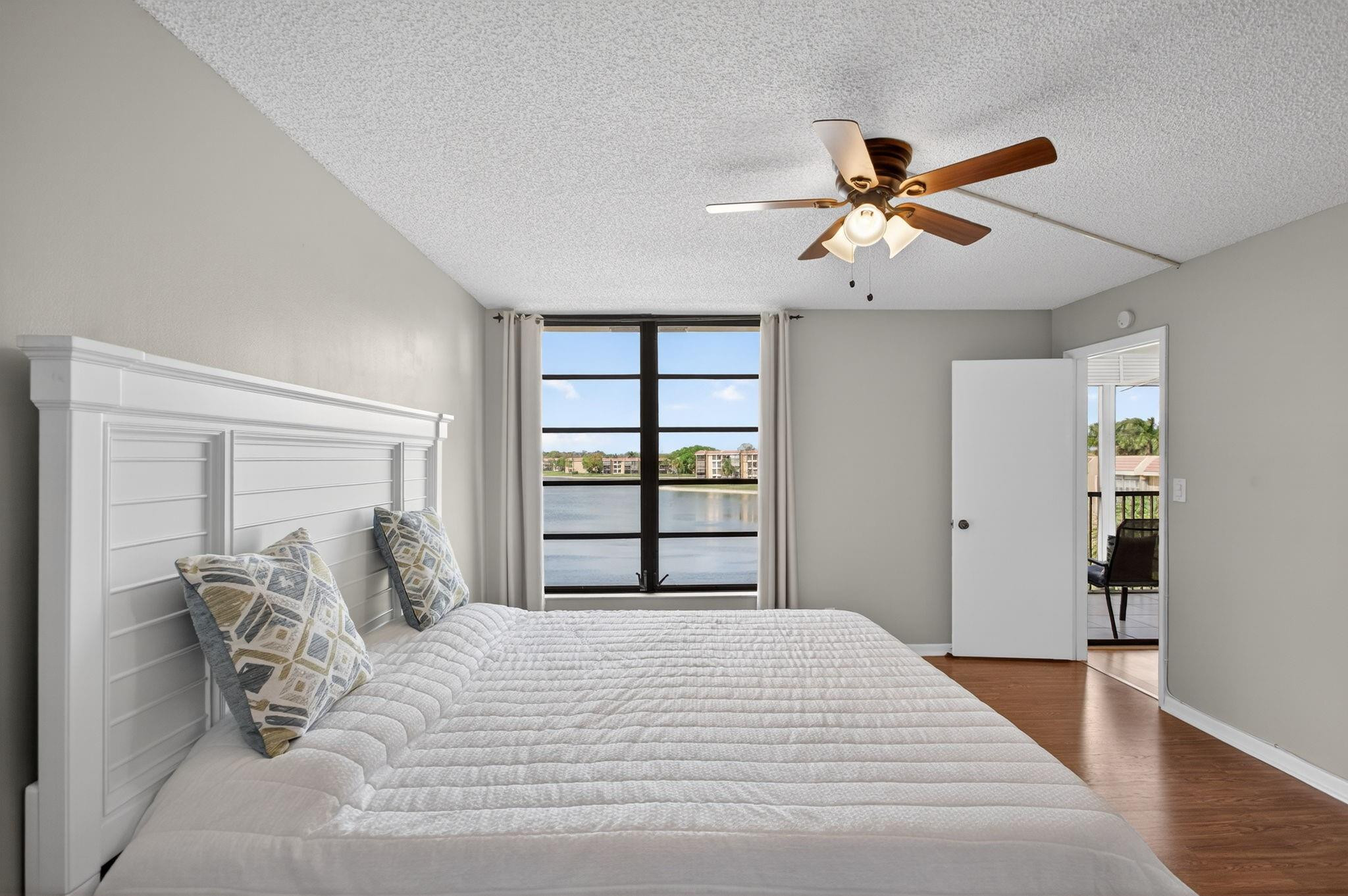 CORAL GATE COMMUNITY - Residential