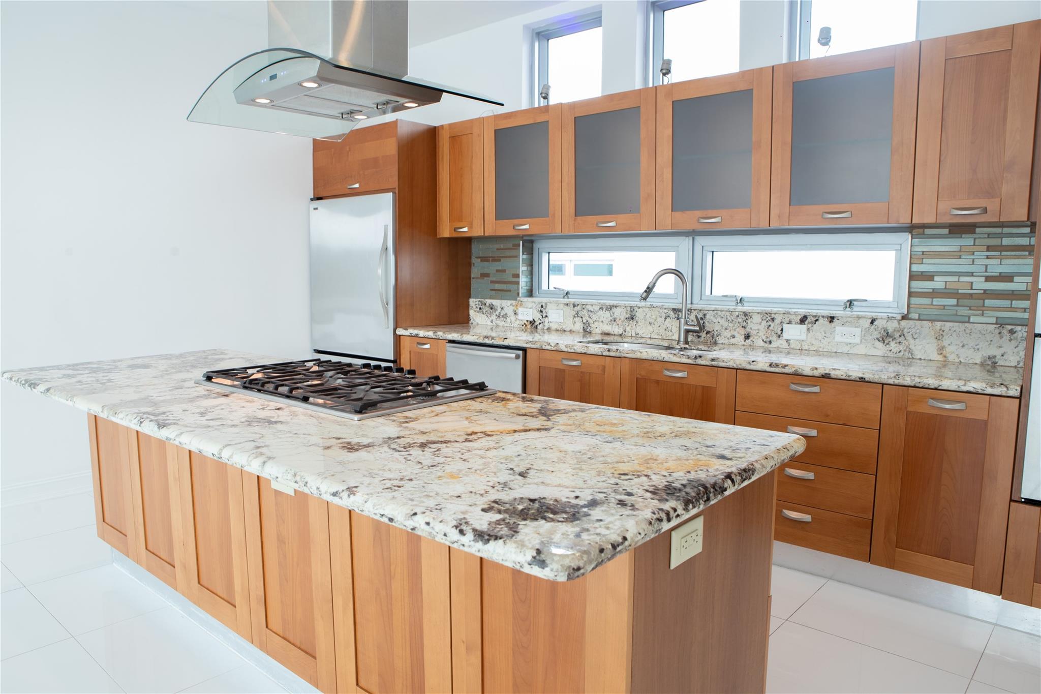 OCEAN PEARL - Residential