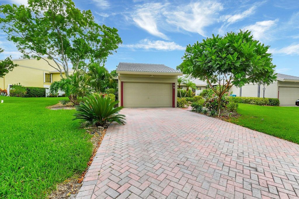 Photo of 3 Eastgate Drive #A, Boynton Beach, FL 33436 (MLS # R10991331)