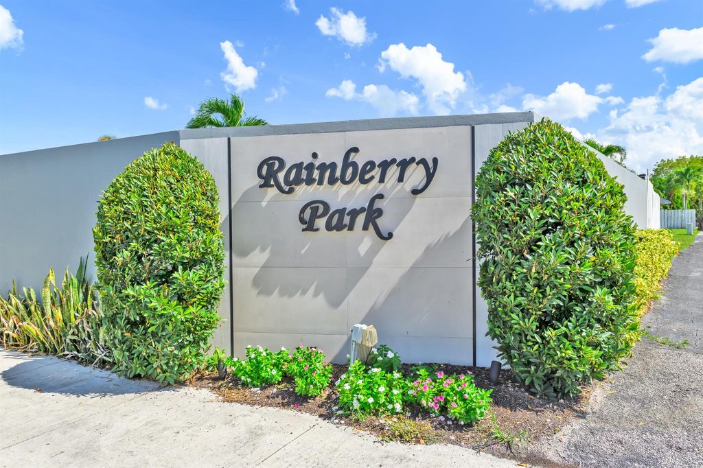 Photo of 9532 Everglades Park Lane, Boca Raton, FL 33428 (MLS # R11118875)