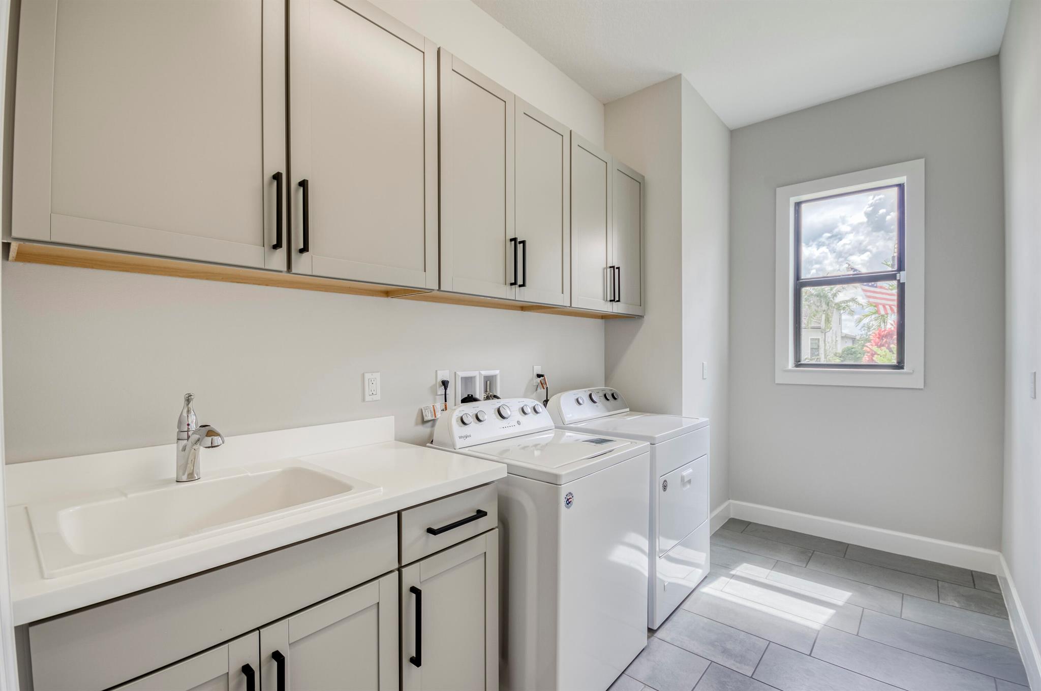 Sonoma Isles - Residential