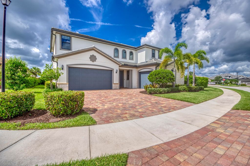 Photo of 102 Cerulean Key Way, Jupiter, FL 33478 (MLS # R11127457)