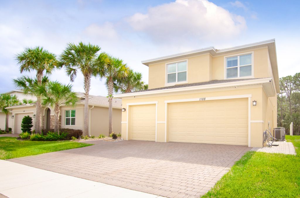 Photo of 1188 NW Leonardo Circle, Port Saint Lucie, FL 34986 (MLS # B26020077)