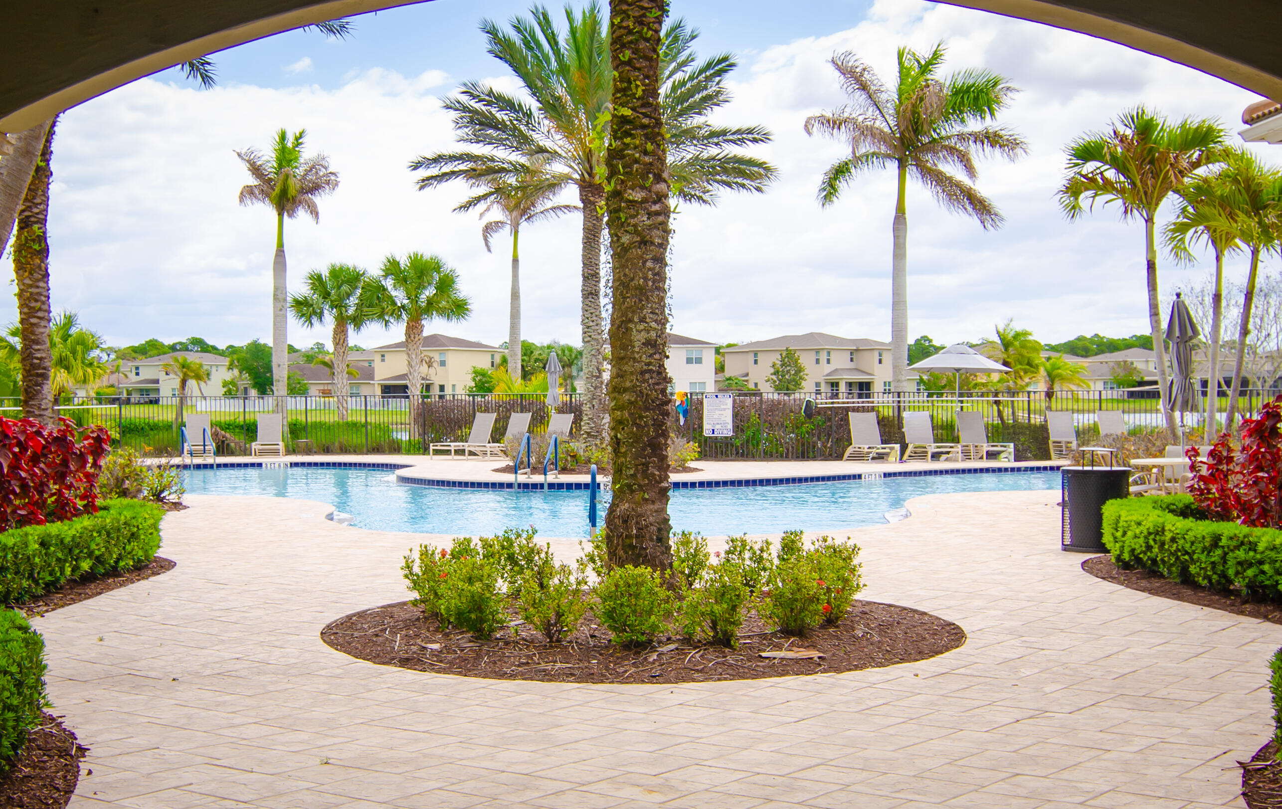 VIZCAYA FALLS PLAT 1 - Residential