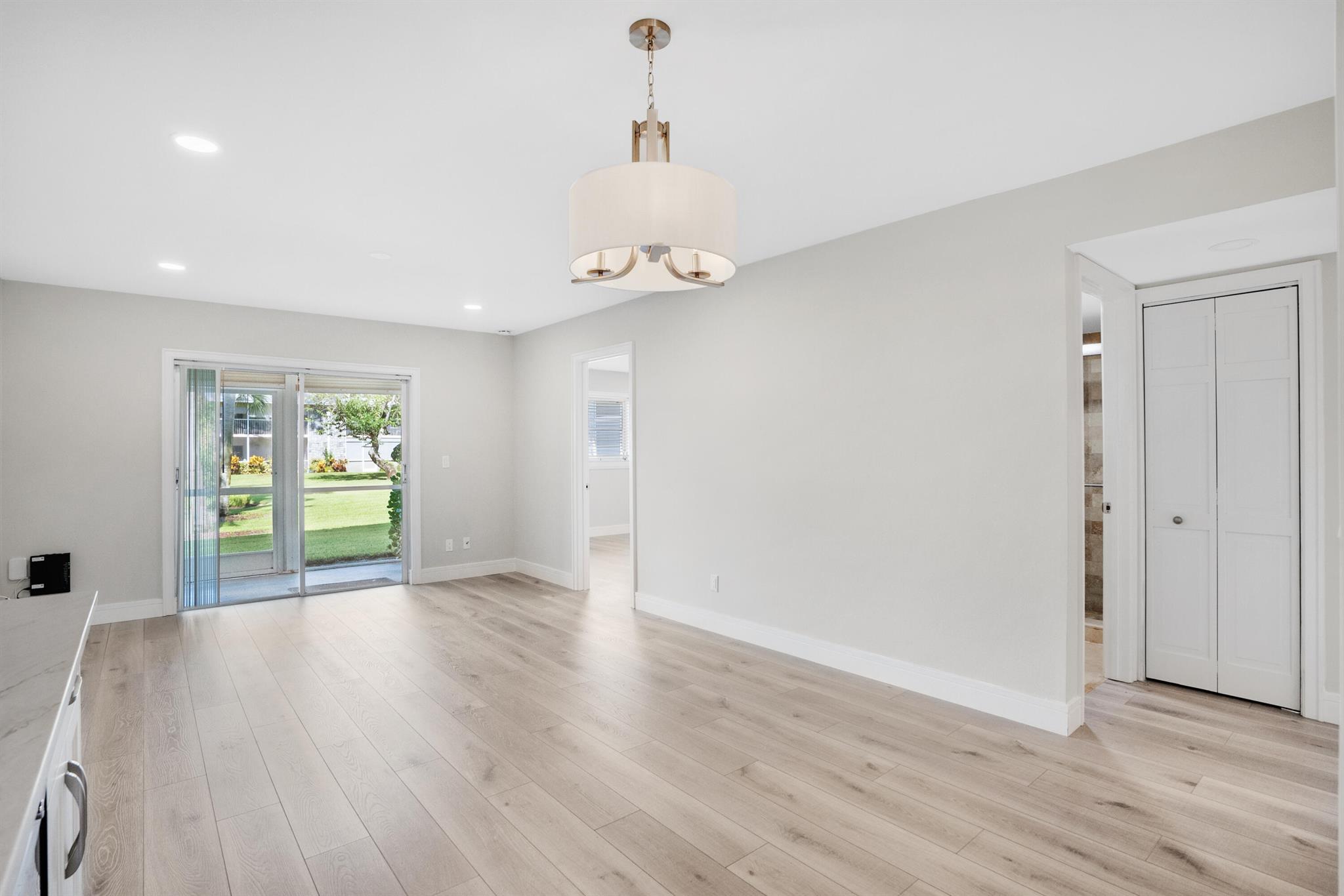 THE LITTLE CLUB CONDO - Residential Lease