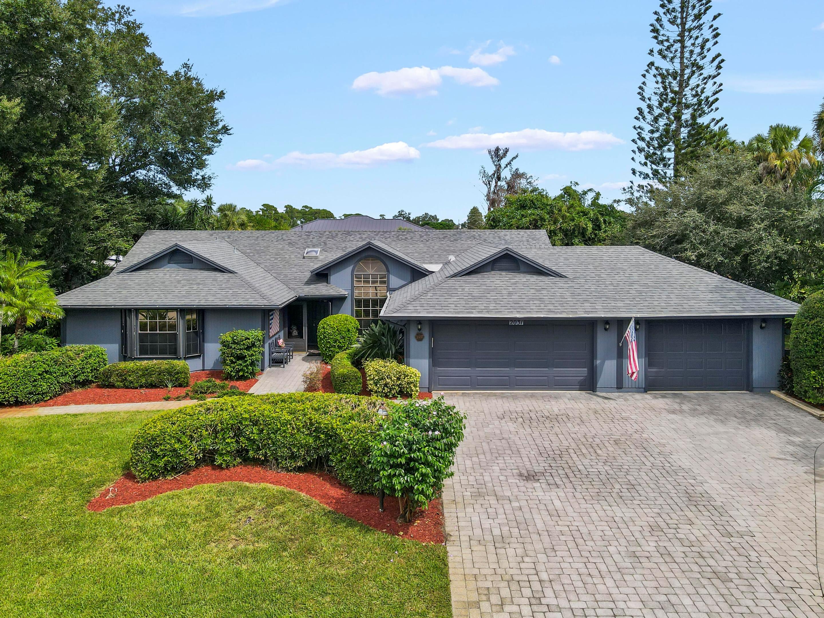 2031 SW JAGUAR Avenue
