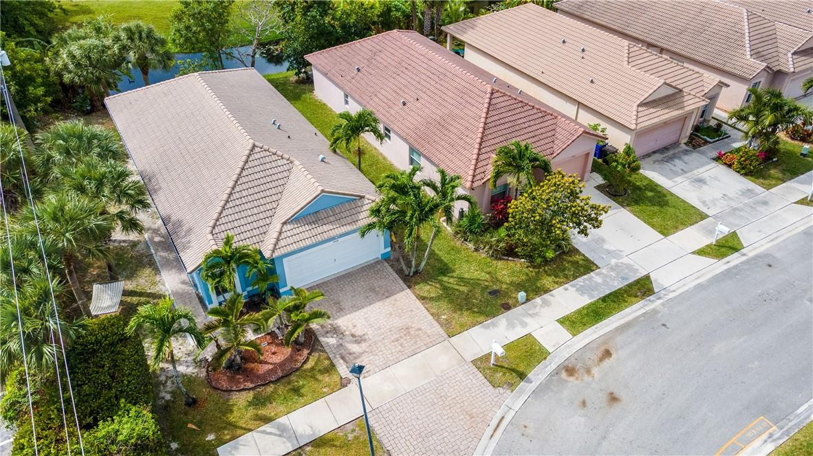 WILLOW LAKE REPLAT - Residential Lease