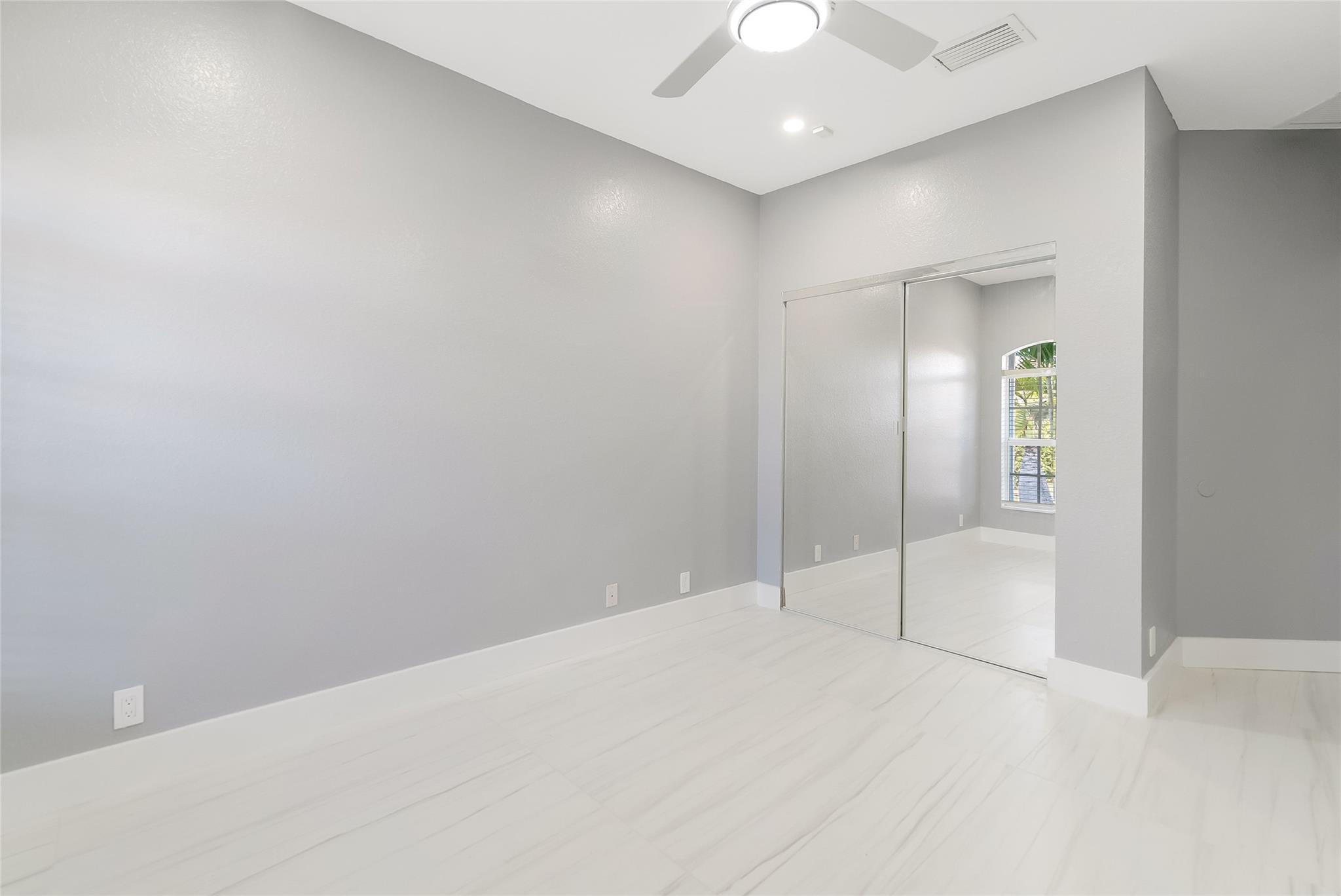 WILLOW LAKE REPLAT - Residential Lease