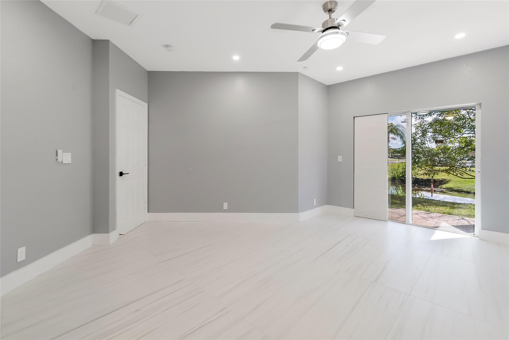 WILLOW LAKE REPLAT - Residential Lease