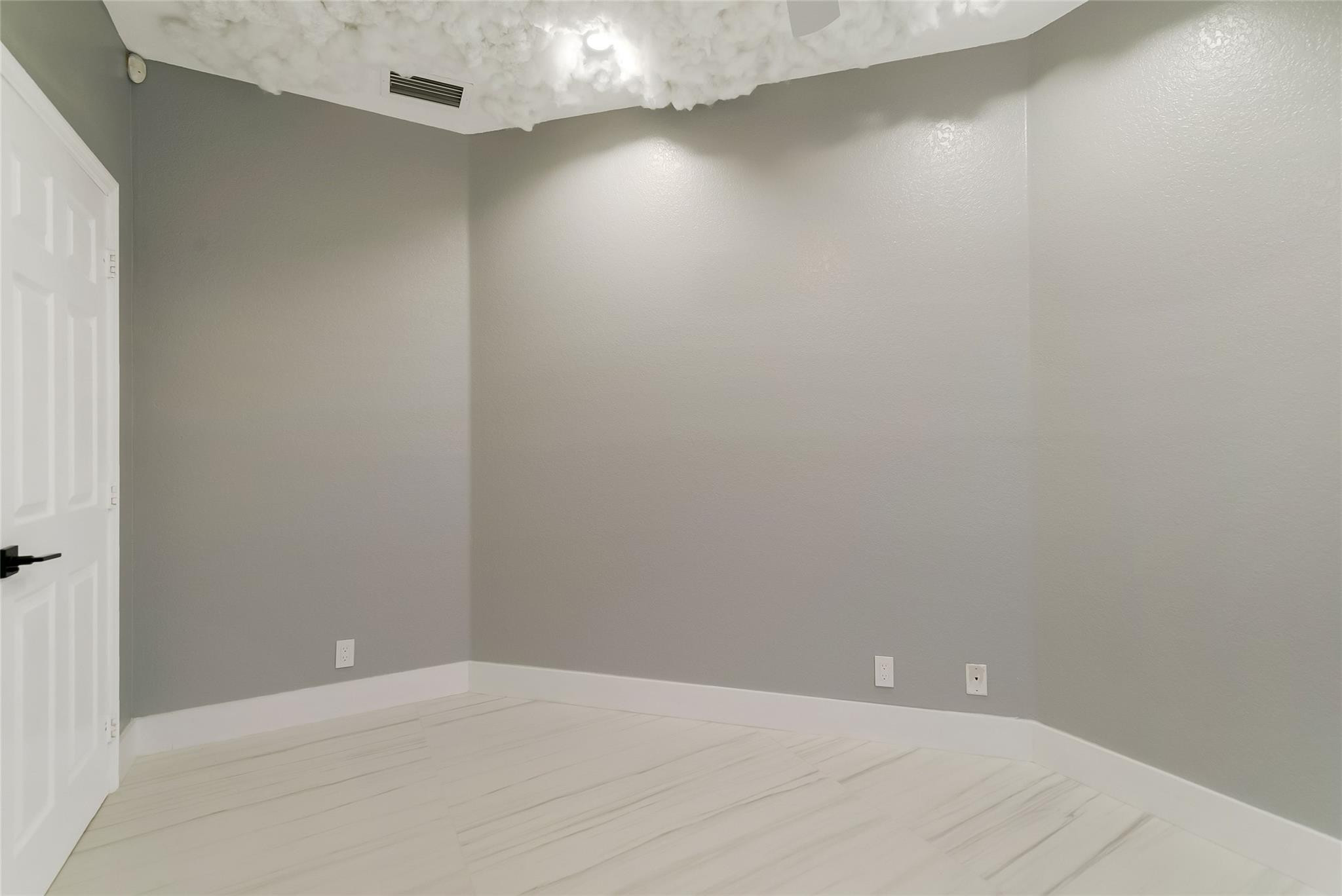 WILLOW LAKE REPLAT - Residential Lease